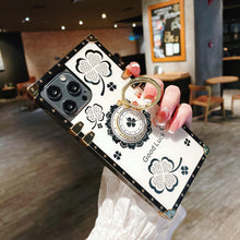 Load image into Gallery viewer, 2021 Newest Four-leaf clover Fashion Case For iPhone