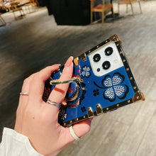 Load image into Gallery viewer, 2021 Newest Four-leaf clover Fashion Case For iPhone