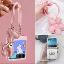 Load image into Gallery viewer, Fashion Cute Diy Giraffe Girl Pearl Short Chain Case For Motorola 40 Ultra Case 2023 Moto Razr 2022 Cover 40ultra - mycasety2023 Mycasety