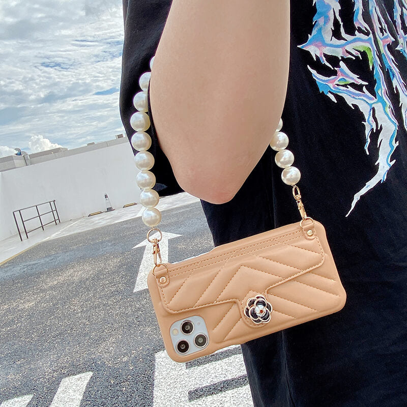 2021 Luxury Brand Leather Pearl Bracelet Case For iPhone