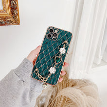 Load image into Gallery viewer, 2021 Luxury Camera All-inclusive Bracelet Hand Holder Cover for iPhone
