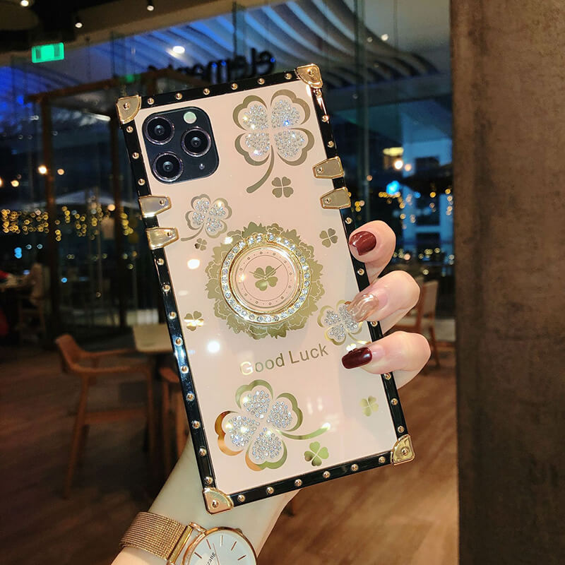 2021 Newest Four-leaf clover Fashion Case For iPhone