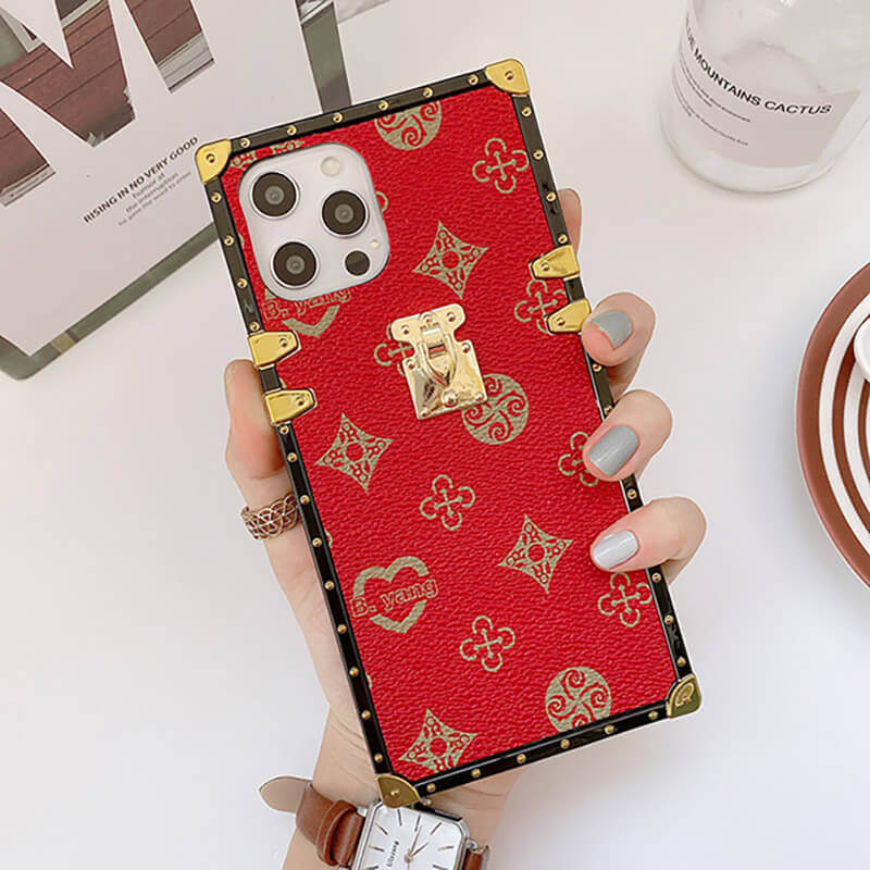 2021 Luxury Brand Square Flower Leather Phone Case For Iphone 12 Mini 11 Pro X XR XS MAX 7 8 6S Plus Fashion Wrist Bracket Back Cover